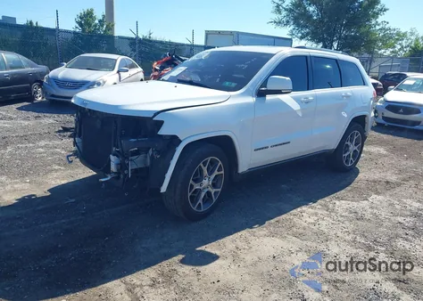 2018 Jeep Grand Cherokee Sterling Edition 4X4 z USA, uszkodzony, nr VIN 1C4RJFBG2JC333706